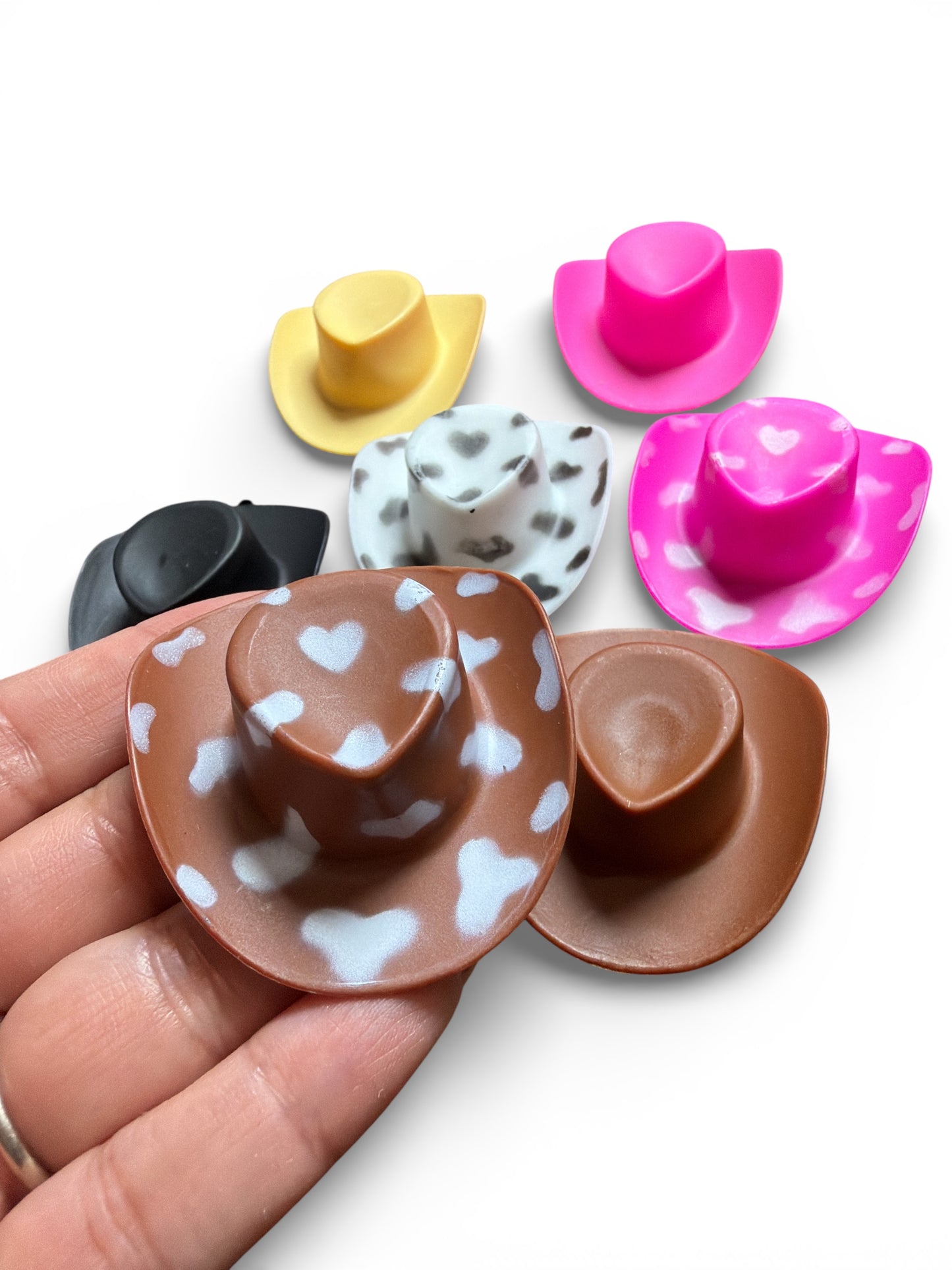 7 pcs Plastic Hats Self Decorate