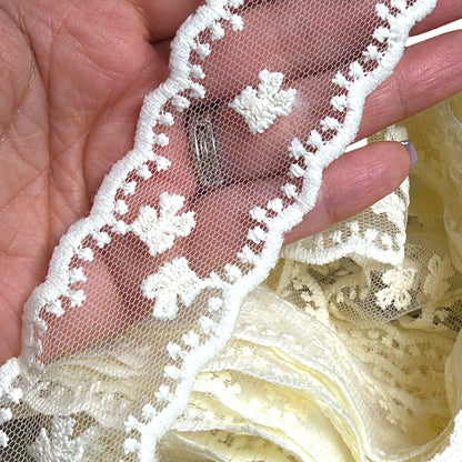 3 Yards 3.5cm wide Lace wavy edges