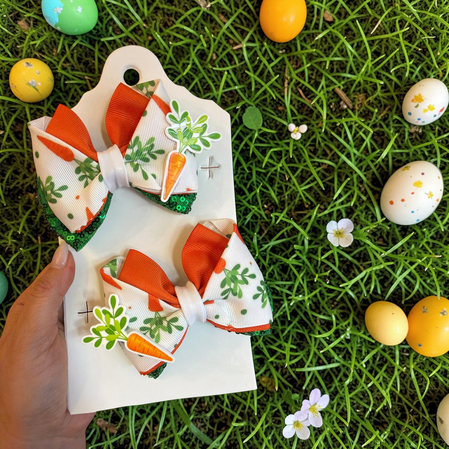 Set of 2 Bows Carrot Pairs